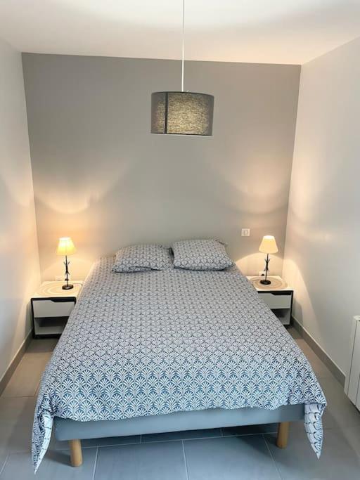 Appartement T2 Lumineux, Tres Bien Equipe, Proche Centre-Ville Salies-de-Béarn 외부 사진